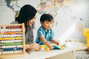 “低齡托育”是創(chuàng)業(yè)天坑還是教育新藍(lán)海？