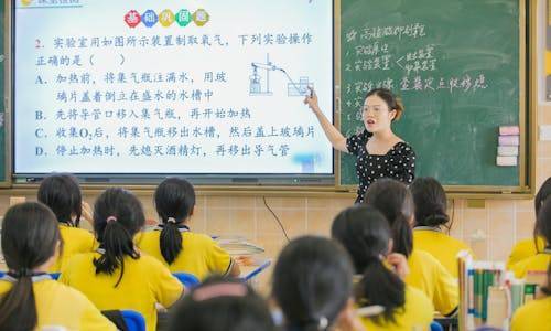 6年級小孩姐已學(xué)完英語四六級
