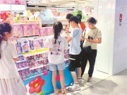 卡牌成中小學生“社交密碼”！有的一張炒到上萬元 家長深感憂慮