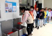 孩子剛?cè)雽W(xué)，你選擇讓孩子中午回家吃飯還是在學(xué)校集