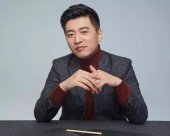 “考研名師”張雪峰，曾經(jīng)爆紅一時，為何這兩年銷聲
