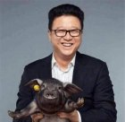 他18歲參加高考，填報(bào)大學(xué)志愿時(shí)被父母篡改，14年后擁