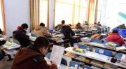 唐尚珺瞞家人復(fù)讀7年，考625分入政法大學(xué)，贏了高考，