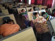 課桌椅不匹配、形式主義作業(yè)多、課間難活動(dòng)……這些問題解決了嗎?