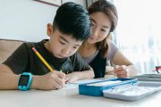 陪孩子寫(xiě)作業(yè)的七個(gè)步驟、三個(gè)規(guī)矩，家長(zhǎng)堅(jiān)持一個(gè)月